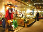 ブエノスアイレスからコロニア行き船内の免税店